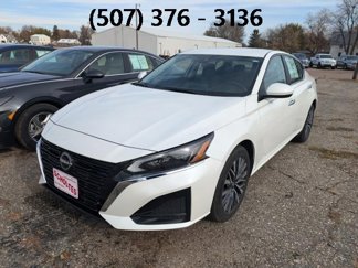 Used 2023 Nissan Altima 2.5 SV image 1