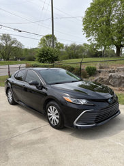 Used 2022 Toyota Camry LE image 1