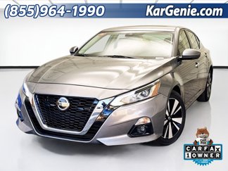 Used 2020 Nissan Altima 2.5 SV image 1