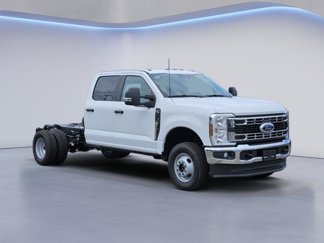 New 2025 Ford F350 XL w/ XL Chrome Package image 1