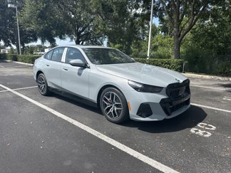 New 2026 BMW i5 eDrive40 w/ M Sport Package image 1