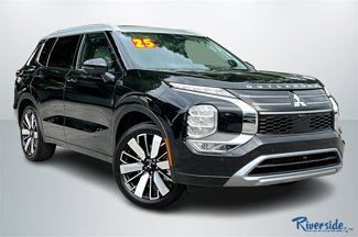 New 2025 Mitsubishi Outlander AWD image 1