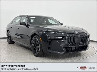 New 2025 BMW 760i xDrive w/ Premium Package image 1