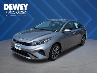 Used 2023 Kia Forte LXS image 1