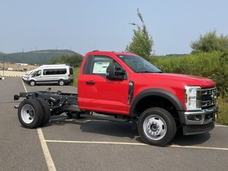 New 2025 Ford F550 4x4 Regular Cab Super Duty image 1