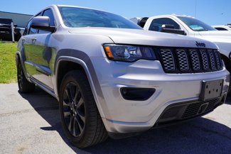 Used 2020 Jeep Grand Cherokee Altitude image 1