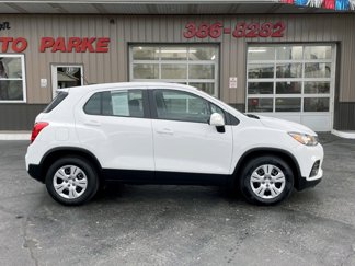 Used 2017 Chevrolet Trax LS image 1