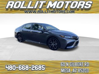 Used 2024 Toyota Camry SE image 1