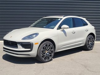 Certified 2025 Porsche Macan image 1