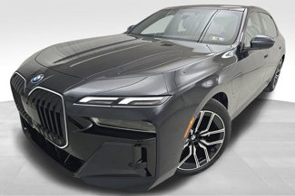 New 2025 BMW 750e xDrive image 1
