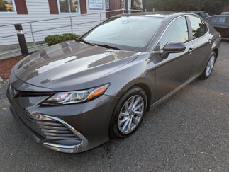 Used 2021 Toyota Camry LE image 1