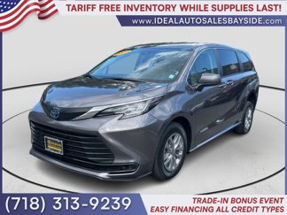 Used 2023 Toyota Sienna LE image 1