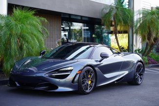 Used 2022 McLaren 720S Performance image 1