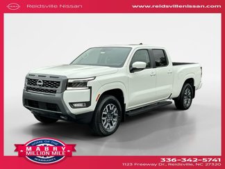 New 2025 Nissan Frontier SL image 1