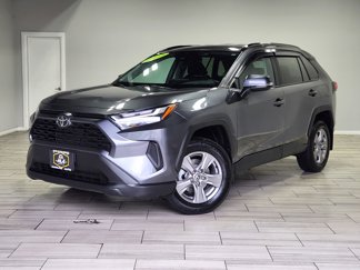 Used 2023 Toyota RAV4 XLE image 1