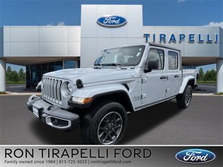 Used 2023 Jeep Gladiator Overland image 1