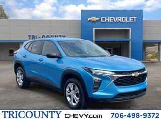 Used 2025 Chevrolet Trax LS image 1
