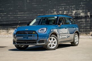 Used 2025 MINI Cooper Countryman SE image 1