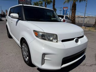 Used 2014 Scion xB image 1