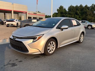 Certified 2025 Toyota Corolla LE image 1