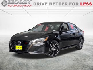 Certified 2023 Nissan Altima 2.5 SR image 1