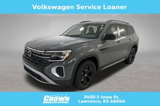 New 2025 Volkswagen Atlas Peak Edition SE image 1