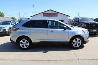 Used 2020 Ford Edge SE image 1