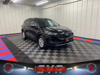 Used 2024 Ford Escape Active image 1