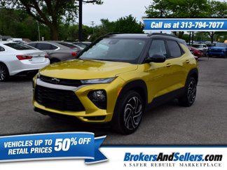 Used 2024 Chevrolet TrailBlazer RS w/ Driver Confidence Package image 1