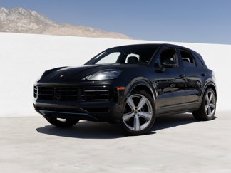 Used 2024 Porsche Cayenne image 1