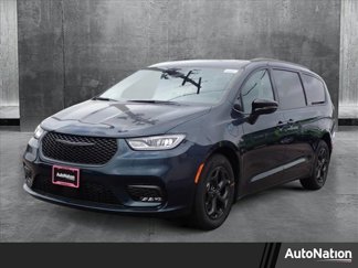 New 2025 Chrysler Pacifica Premium image 1