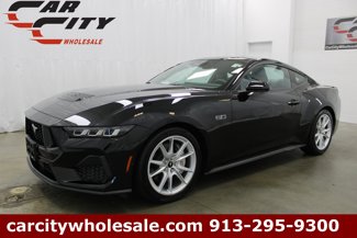 Used 2024 Ford Mustang GT image 1