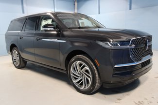 New 2025 Lincoln Navigator L Reserve image 1