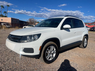 Used 2015 Volkswagen Tiguan S image 1