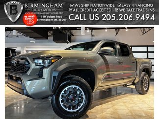 Used 2025 Toyota Tacoma TRD Off-Road image 1