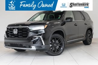 New 2025 Honda Pilot Touring image 1