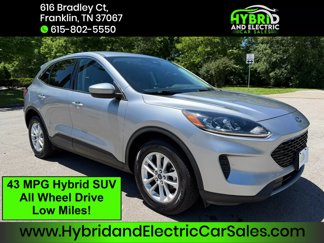 Used 2021 Ford Escape SE image 1