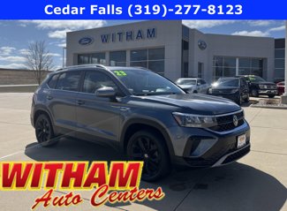 Used 2023 Volkswagen Taos SE w/ Panoramic Sunroof Package image 1