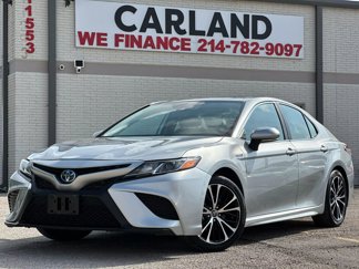 Used 2020 Toyota Camry SE image 1