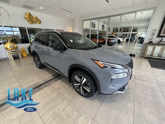 Used 2021 Nissan Rogue Platinum image 1
