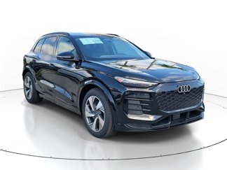 New 2025 Audi Q6 e-tron Prestige image 1