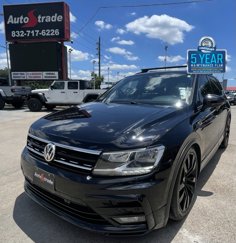 Used 2021 Volkswagen Tiguan SE R-Line image 1