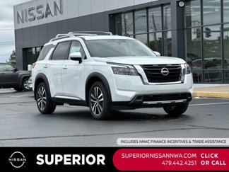 New 2025 Nissan Pathfinder Platinum image 1