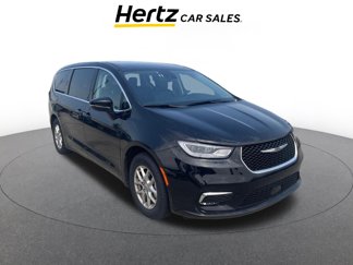Used 2024 Chrysler Pacifica Touring-L image 1