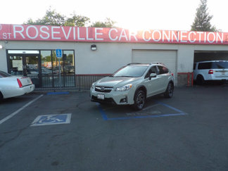 Used 2017 Subaru Crosstrek 2.0i Limited image 1