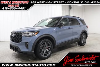 New 2025 Ford Explorer ST-Line w/ Premium Package image 1