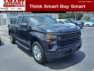 Used 2022 Chevrolet Silverado 1500 Custom image 1