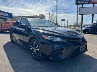 Used 2019 Toyota Camry SE image 1