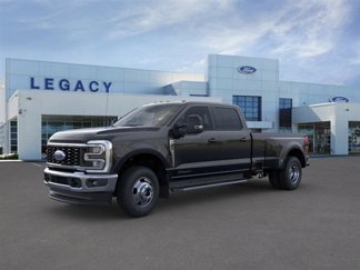 New 2025 Ford F350 4x4 Crew Cab DRW Super Duty image 1