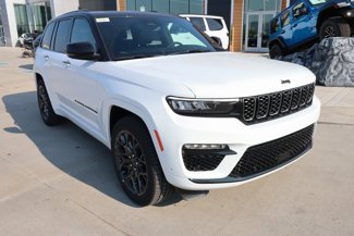 New 2025 Jeep Grand Cherokee Summit image 1